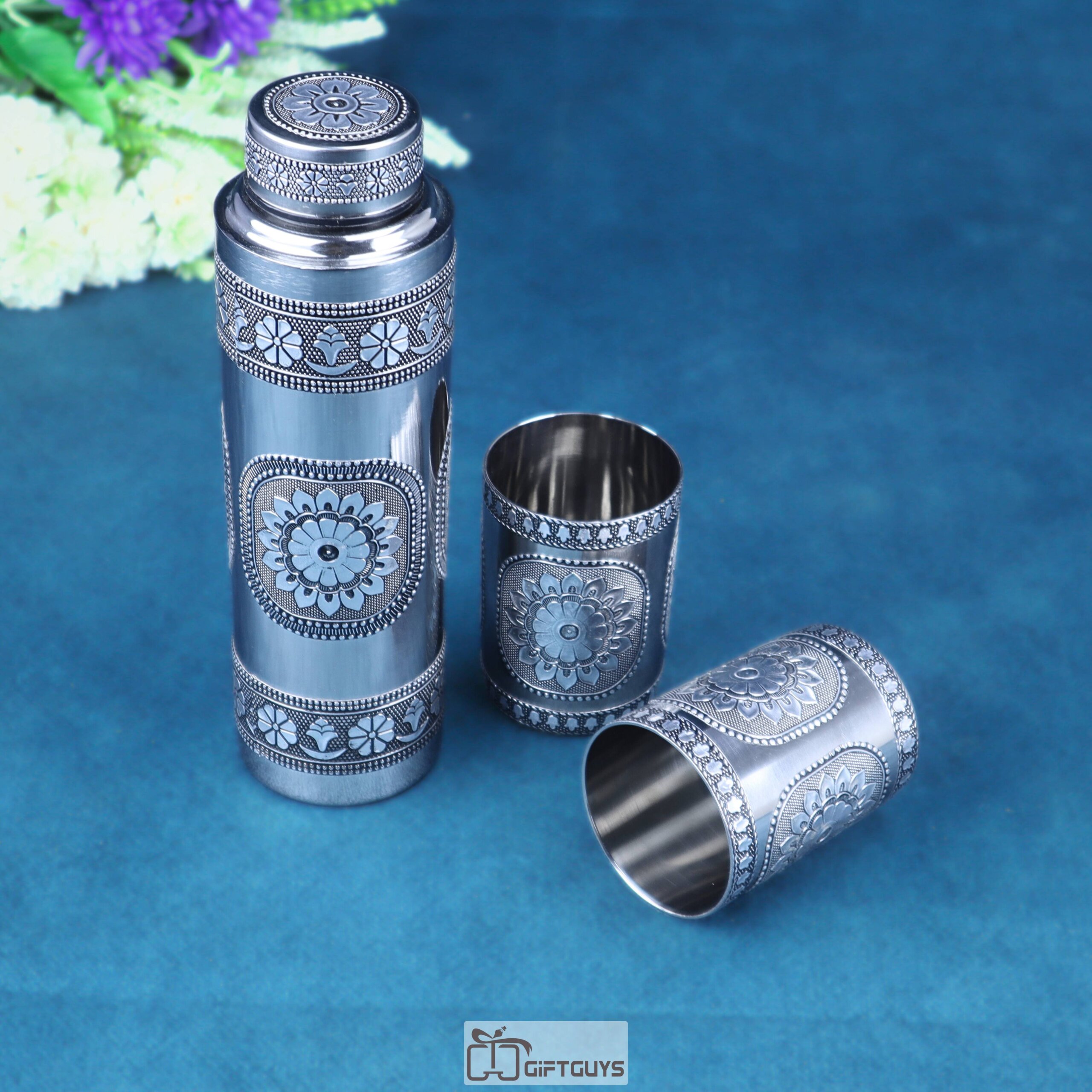 750 ml Oxidised Steel Water Bottle with 2 Matching Glasses | Antique Floral Design | Eco-Friendly Drinkware Set - Image 4