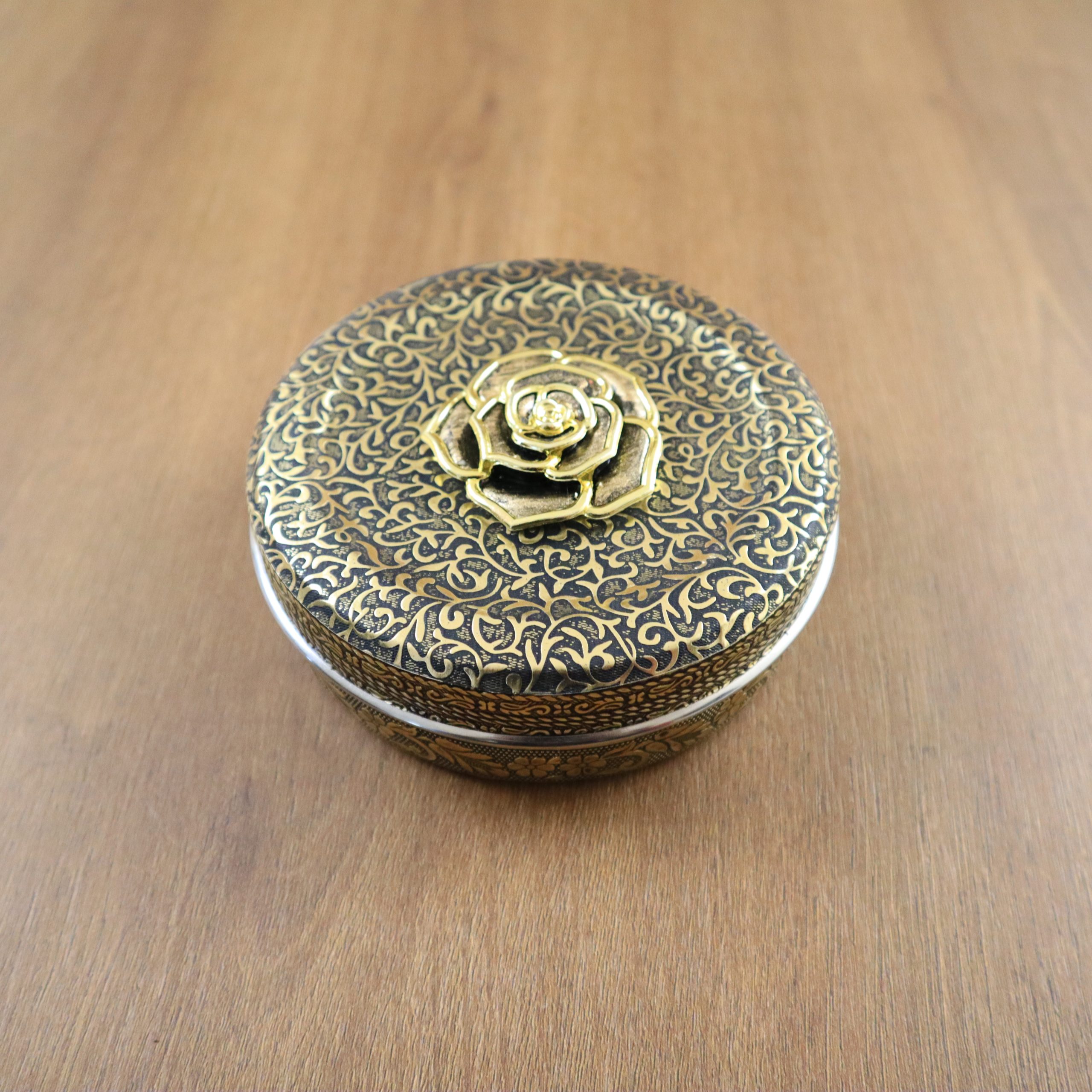 Floral Pattern Engraved Chocolate Box 4.75 inch
