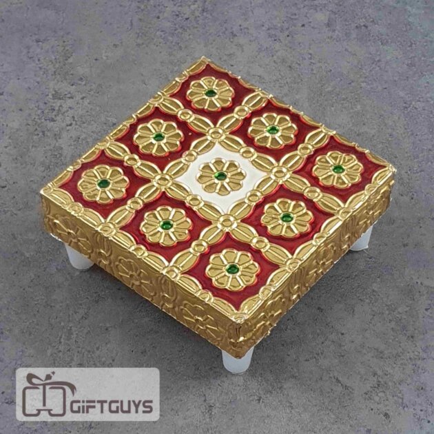 Golden Finished Red Meenakari Bajoth 3 x 3