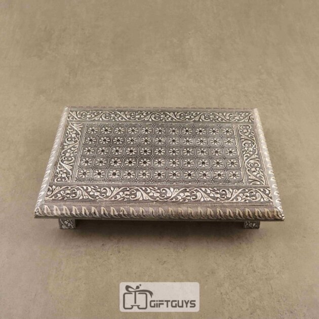 Silver Oxidised Manai 15 x 10 inch