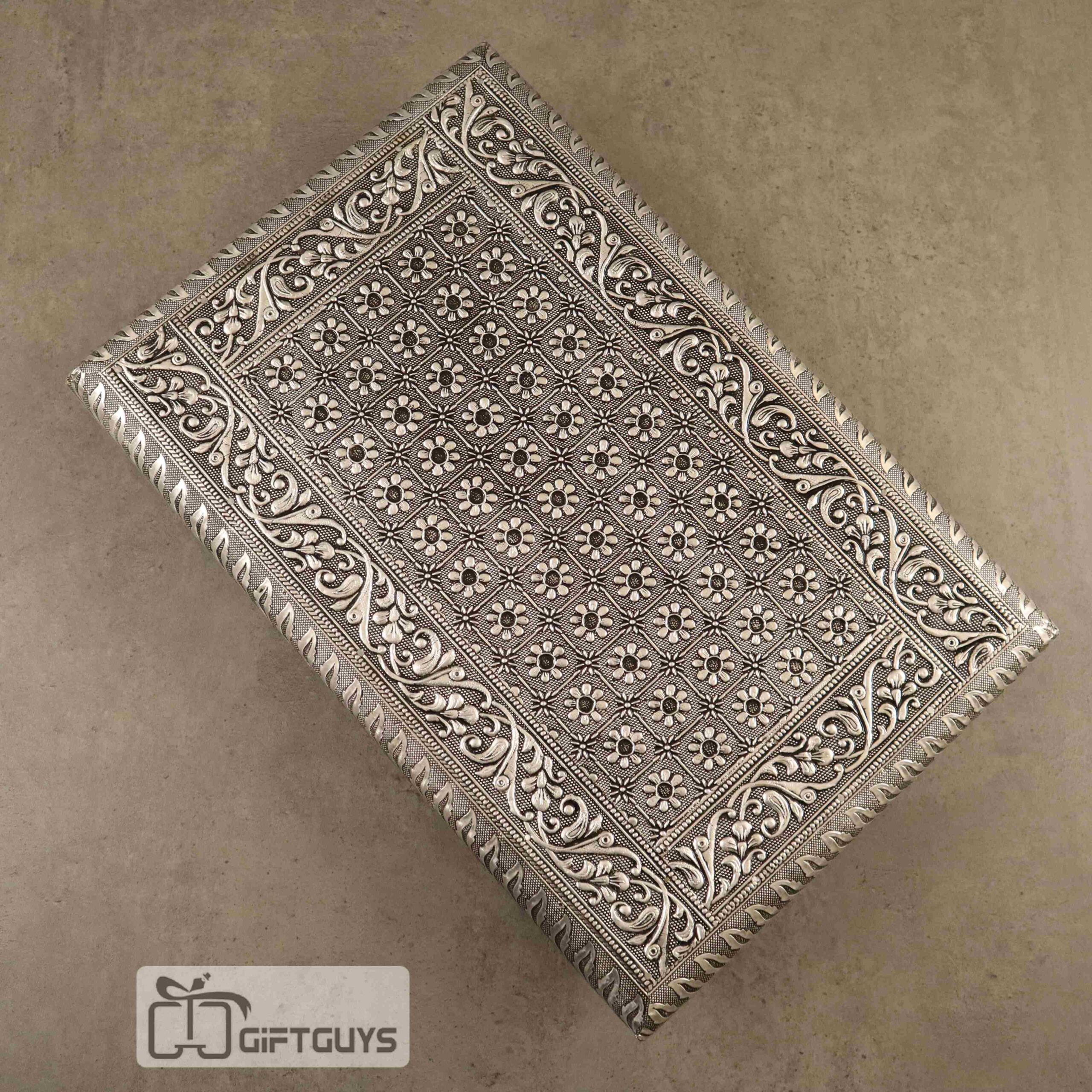 Silver Oxidised Manai 15 x 10 inch - Image 3