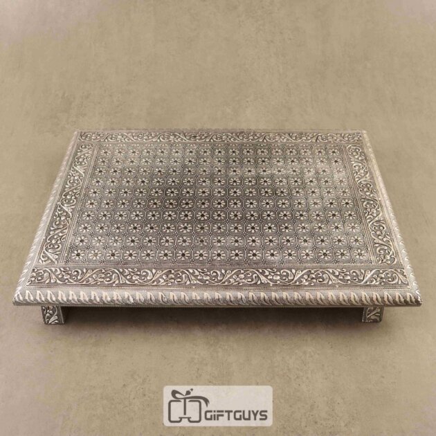 Silver Oxidised Manai 21 x 15 inch