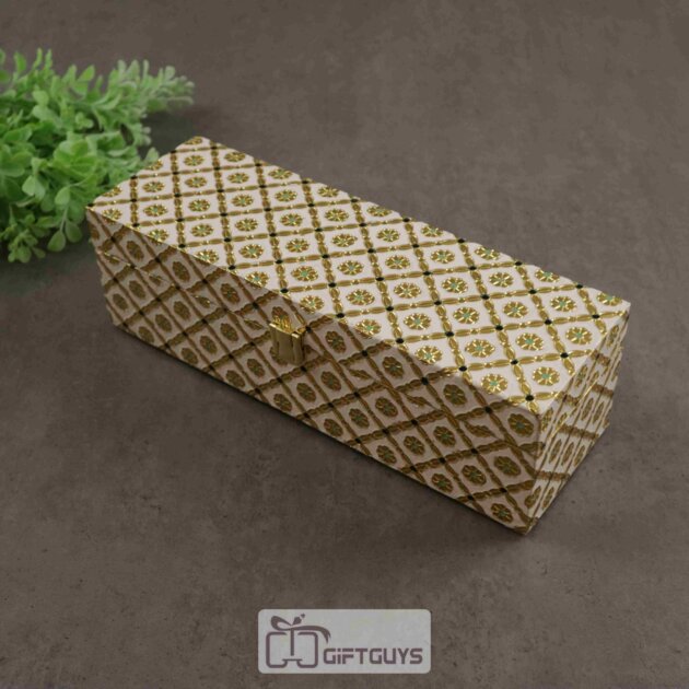 Decorative White Meenakari 4 Jar Dryfruit Box