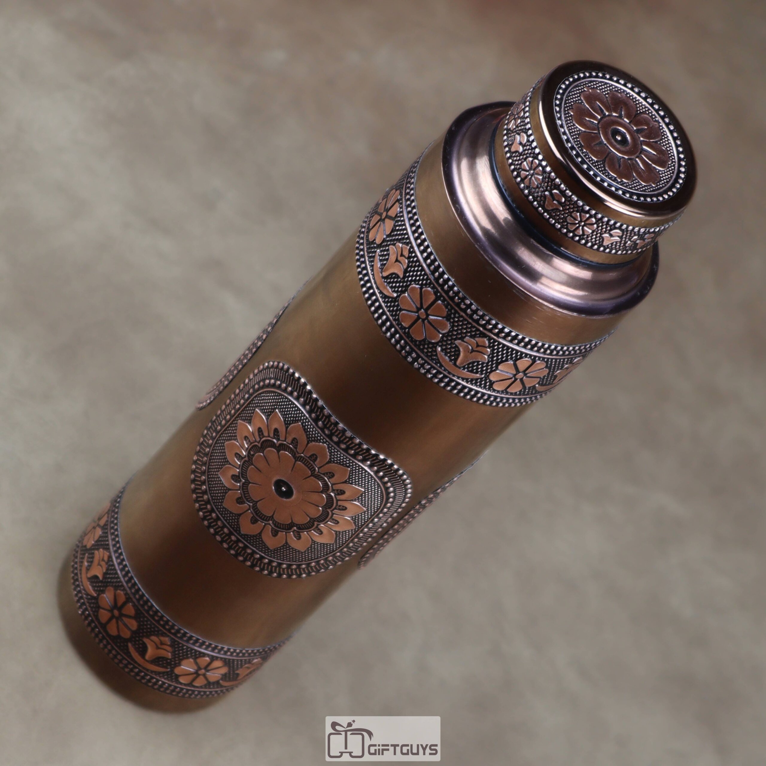 Premium Lightweight Oxidized Steel Bottle – Leak-Proof 900ml Single Wall Water Bottle for Office & Home - Image 5