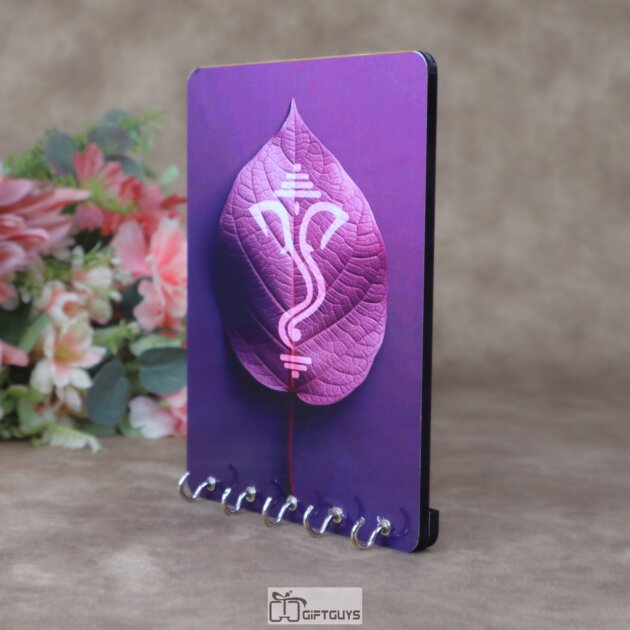 Divine Ganesha Peepal Leaf 5.5 x 7.5 Inch Wooden Key Holder – Handcrafted 5-Hook Wall Mounted Key Hanger for Modern Home Decor & Spiritual Gifting