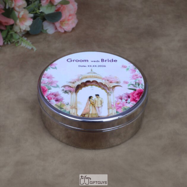 Customizable Wedding Print Stainless Steel Round Box – 6.5x2.5 Inch Personalized Decorative Gift Box for Sweets, Dry Fruits & Wedding Favors (320g)